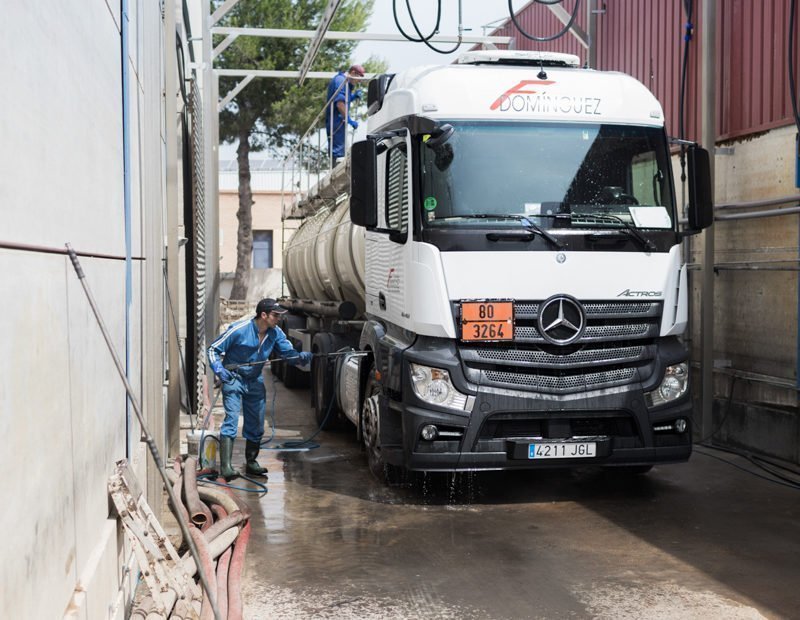 Camiones cisterna para transporte químico